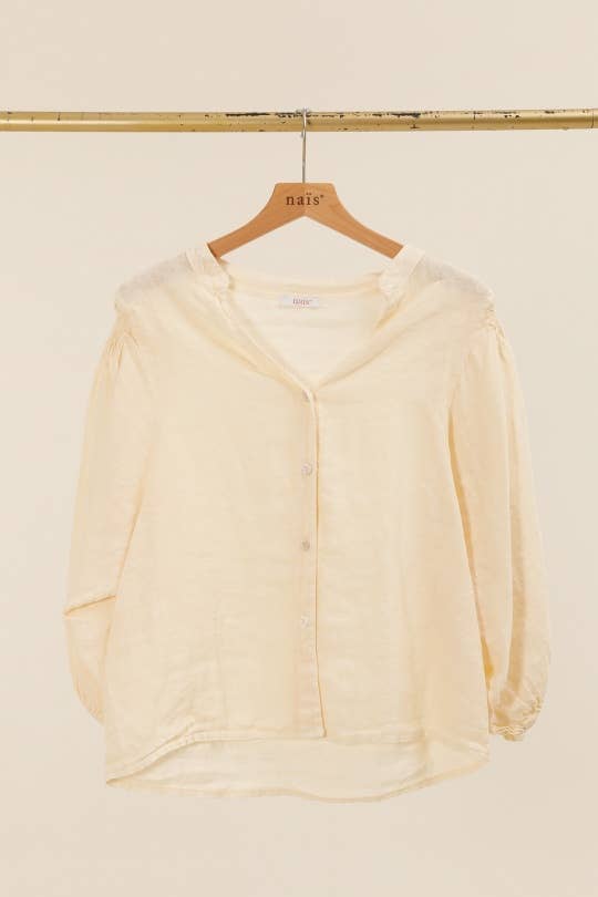 Buttoned blouse with 3/4 gathered sleeves and ruched shoulders: Beige / One size