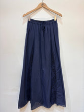 Long cotton skirt with lace detail PJ2614: Camel / TAILLE STANDARD (36-42 / S-XL)