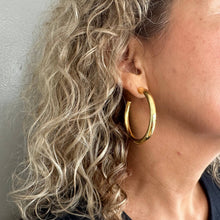 LUGANO HOOP EARRINGS: Silver
