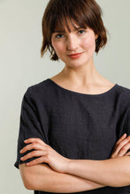 ROUND NECK T-SHIRT BUTTONED AT THE BACK 100% LINEN: Beige / One size