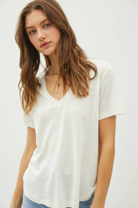 BASIC V-NECK SHORT SLEEVE T-SHIRT: Off White