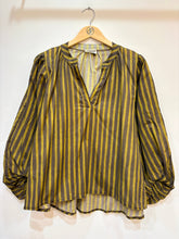 Women's cotton blouse V-neck puff sleeves striped: Kaki / STANDARD SIZE (36-42 / S-XL)