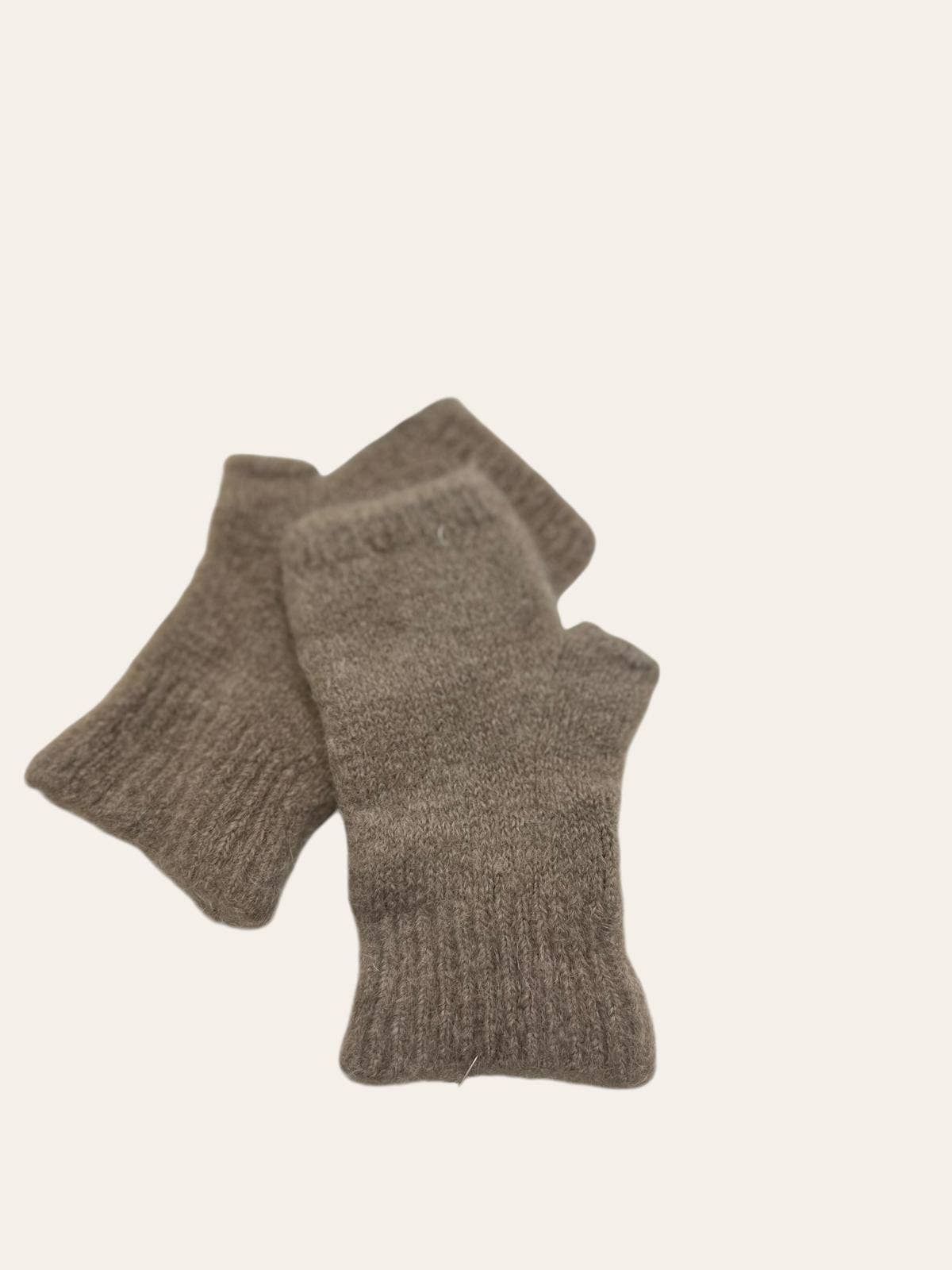 SOFT BABY ALPACA MITTENS: Taupe