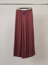 Fluid satin pants with elasticated waistband KD9510VS: Black