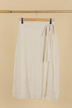 LONG WRAP SKIRT WITH ELASTIC WAIST AND KNOT 100% LI: Camel / One size