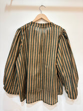 Women's cotton blouse V-neck puff sleeves striped: Camel / STANDARD SIZE (36-42 / S-XL)