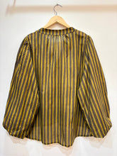 Women's cotton blouse V-neck puff sleeves striped: Beige / STANDARD SIZE (36-42 / S-XL)