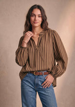 Women's cotton blouse V-neck puff sleeves striped: Camel / STANDARD SIZE (36-42 / S-XL)