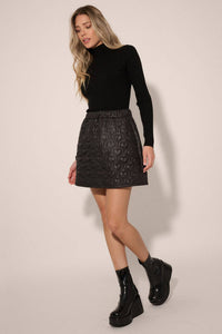 Faux Leather Heart Quilt High Waist Mini Skirt: S / BLACK