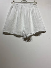 LINEN SHORTS : Fuchsia
