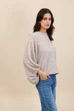 Oversized sweater with balloon sleeves REF. 52082: Light Taupe