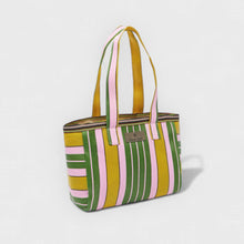 BAGUETTE BAG: Kelly green