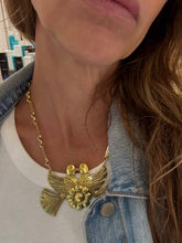 Birds of a Feather: 16"