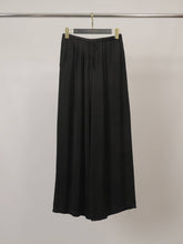 Fluid satin pants with elasticated waistband KD9510VS: Black