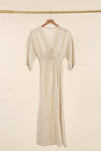 Long dress with 3/4 sleeves, cinched at the waist, 100% linen / One size