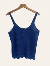 V-NECK TOP CROCHET MESH SHOULDER STRAP: Dark beige / One size
