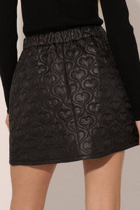 Faux Leather Heart Quilt High Waist Mini Skirt: S / BLACK