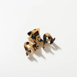 Esme | Small Wavy Claw Clip: Assorted