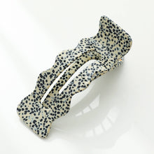 Jane Core | Scalloped Flat Claw Clip: Assorted