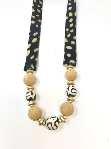 Cork | Black and White